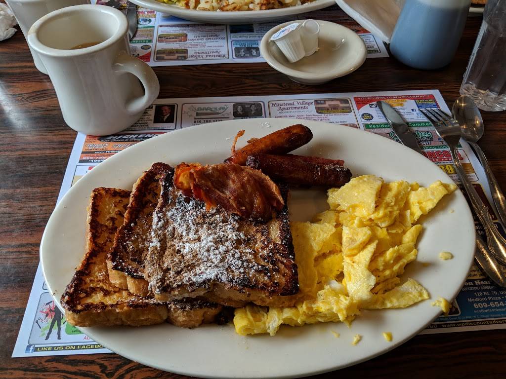 White House Restaurant | restaurant | 4 W Camden Ave, Moorestown, NJ 08057, USA | 8562354825 OR +1 856-235-4825