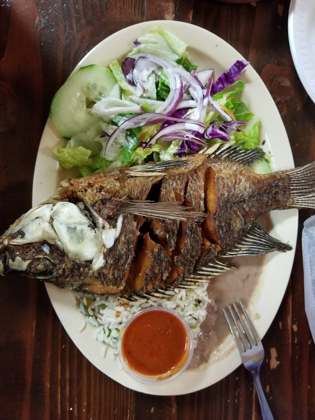 Las Islitas | restaurant | 550 S Cherokee Ln, Lodi, CA 95240, USA | 2092245185 OR +1 209-224-5185