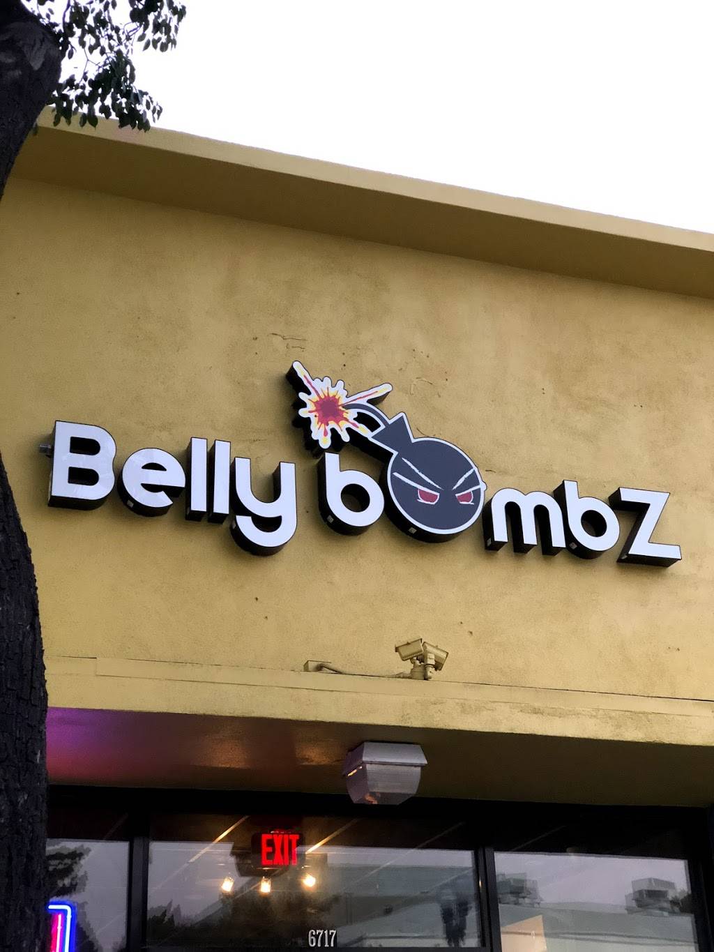 Belly Bombz kitchen | restaurant | 6717 Comstock Ave, Whittier, CA 90601, USA | 5626961111 OR +1 562-696-1111
