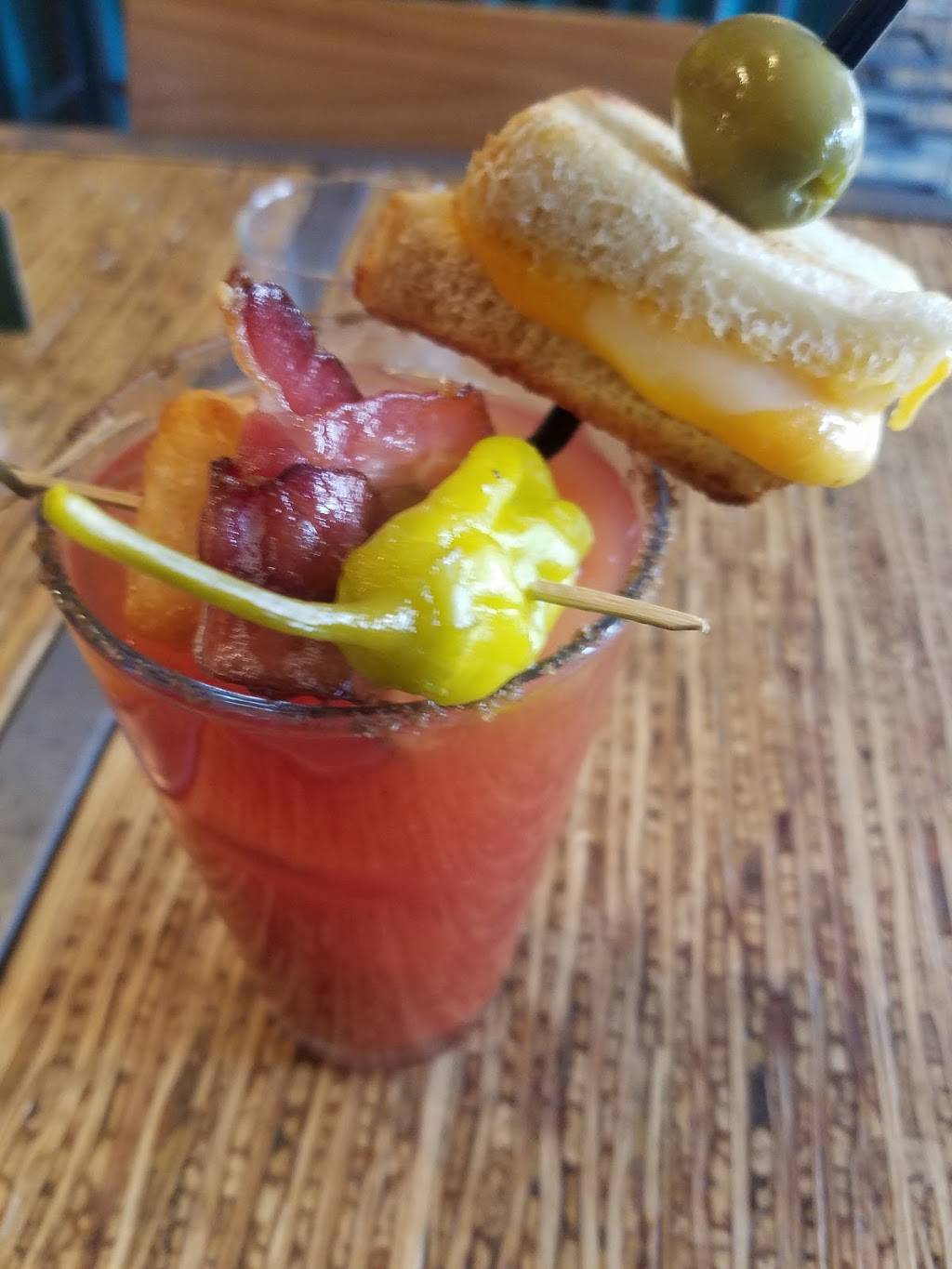 Pour Brothers Community Tavern | restaurant | 220 Linden St, Fort Collins, CO 80524, USA | 9704934368 OR +1 970-493-4368