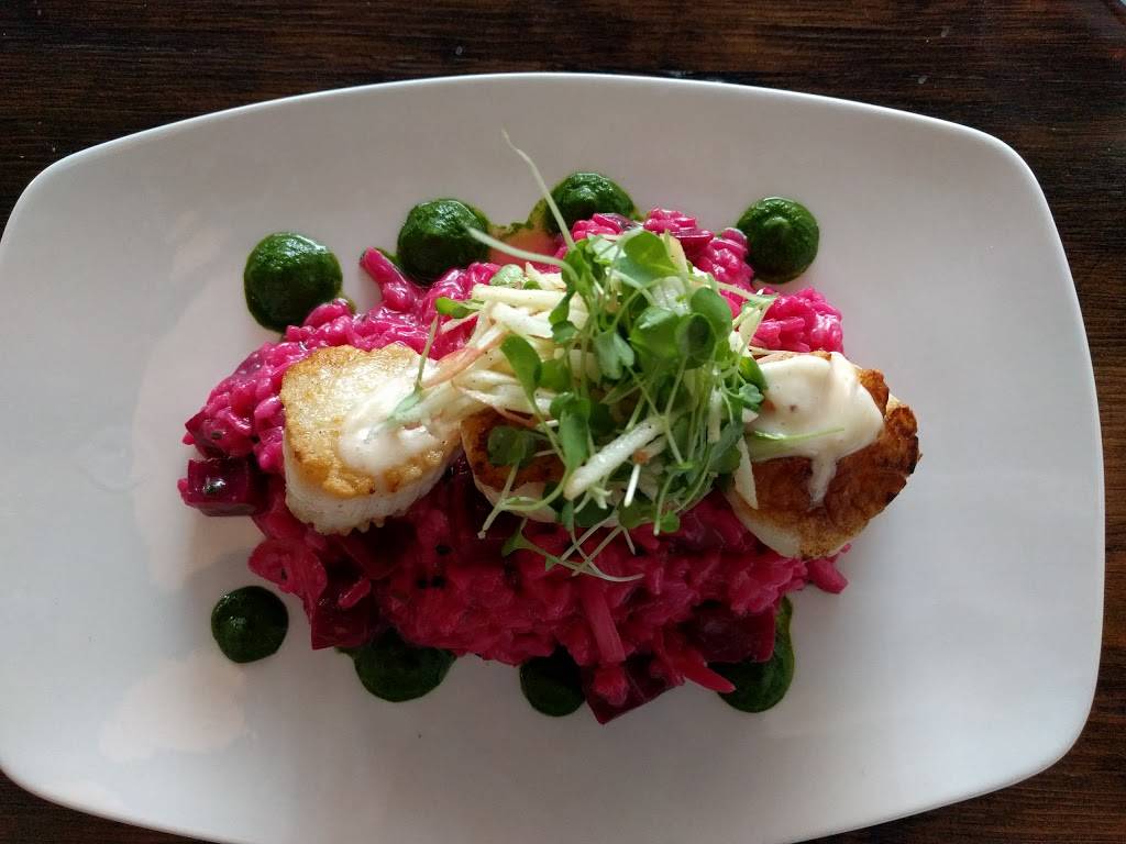 Fishbone Kitchen + Bar | restaurant | 302 Wellington St E #7, Aurora, ON L4G 1J5, Canada | 9055036146 OR +1 905-503-6146