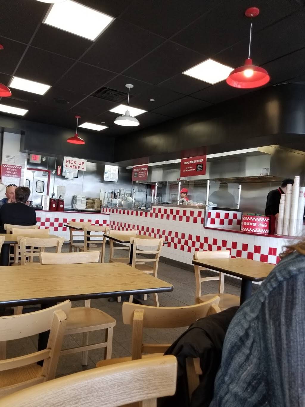 Five Guys | meal takeaway | 223 Old Country Rd, Carle Place, NY 11514, USA | 5164939330 OR +1 516-493-9330
