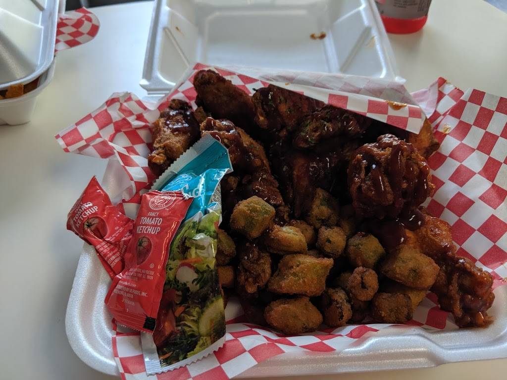 Queen City Wings | restaurant | 607 Baldwin Ave, Charlotte, NC 28204, USA | 7045506324 OR +1 704-550-6324