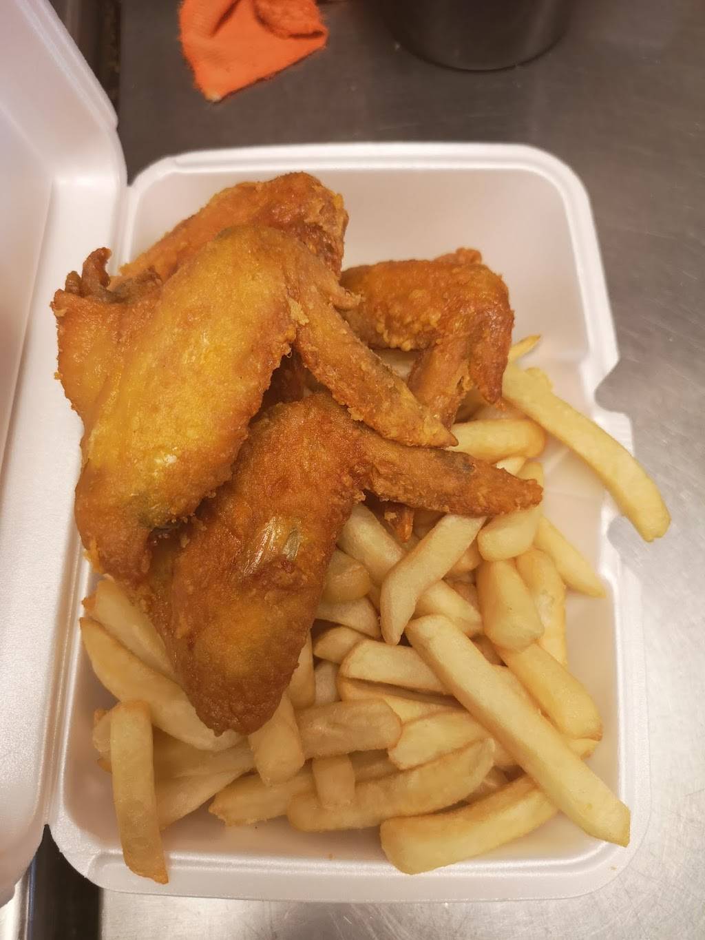 Golden River Restaurant | restaurant | 1782 S Main St, Fall River, MA 02724, USA | 5086733883 OR +1 508-673-3883