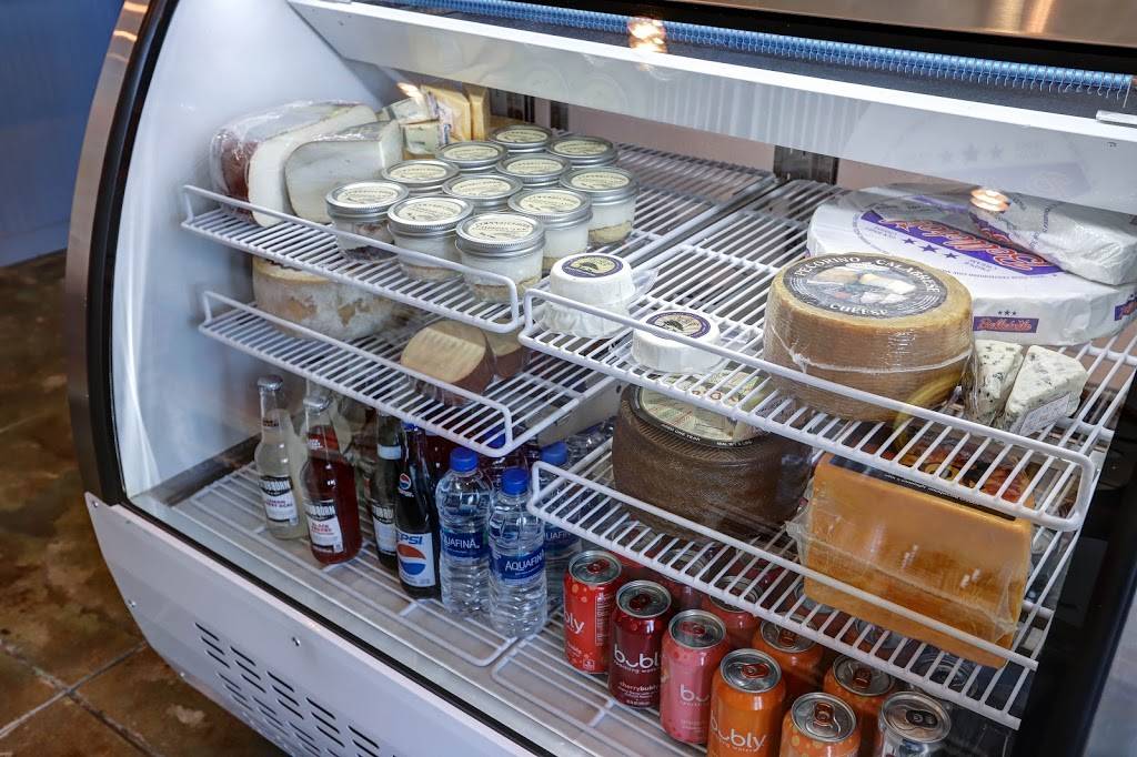 Mingle + Graze | restaurant | 48 S San Marcos Pl, Chandler, AZ 85225, USA | 4807262264 OR +1 480-726-2264