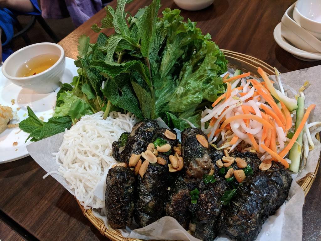 MT Noodles | restaurant | 8459 W Broadway Ave, Brooklyn Park, MN 55445, USA | 7633153055 OR +1 763-315-3055