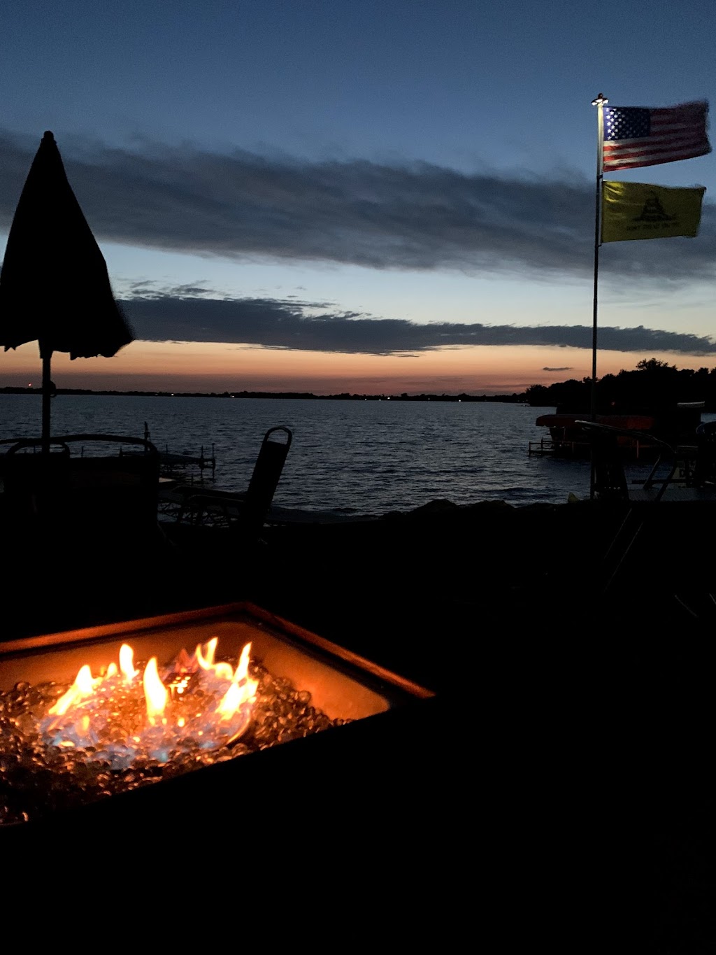 The Shipwreck Bar and Grill | restaurant | 23925 464th Ave, Chester, SD 57016, USA | 6054892000 OR +1 605-489-2000