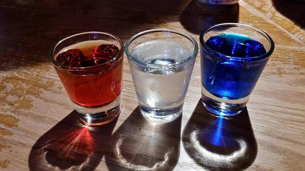 Wizards Restaurant & Saloon | restaurant | 651 21st St NE, Hickory, NC 28601, USA | 8283278555 OR +1 828-327-8555