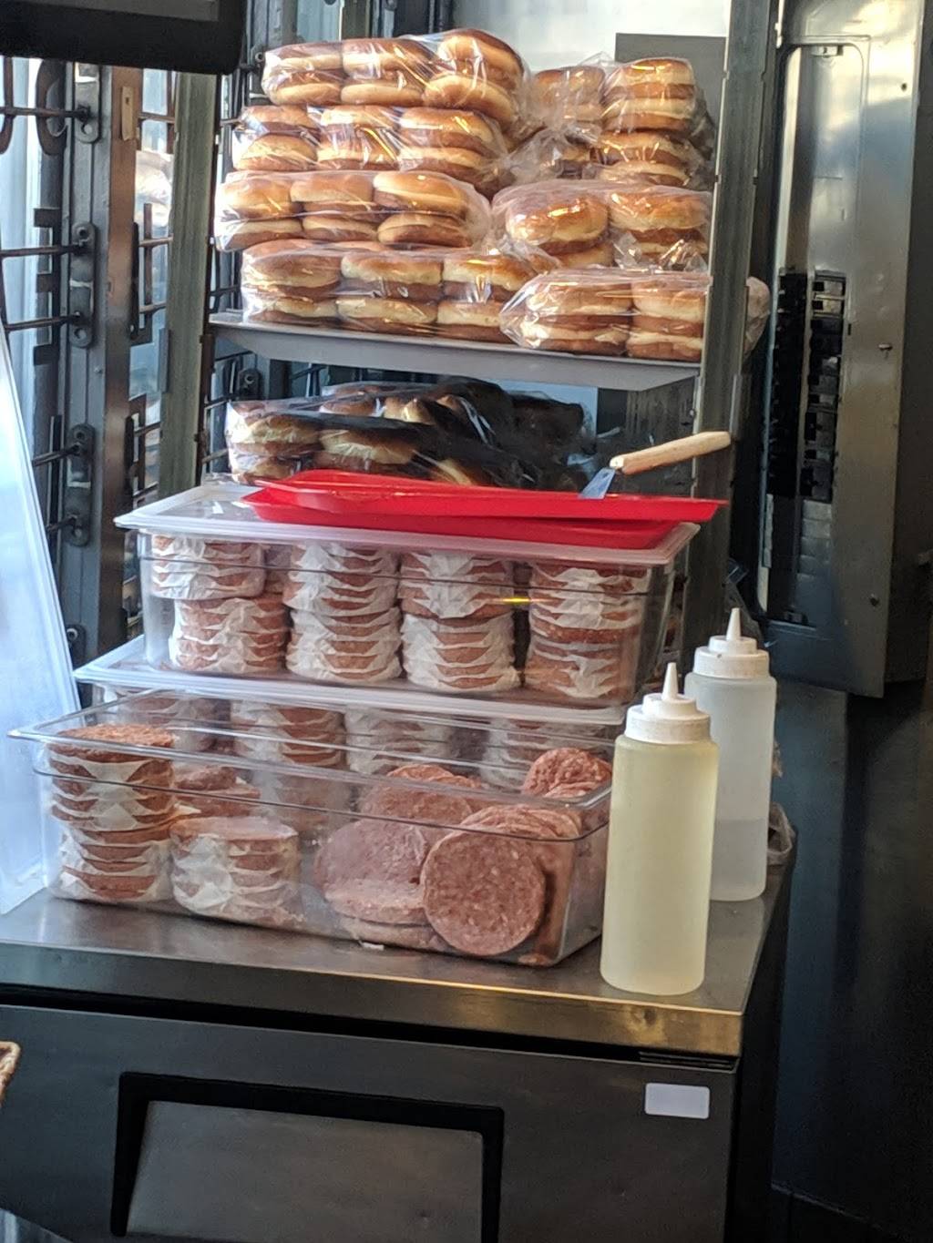 SluttyVegan ATL | restaurant | 1542 Ralph David Abernathy Blvd SW, Atlanta, GA 30310, USA | 6787323525 OR +1 678-732-3525