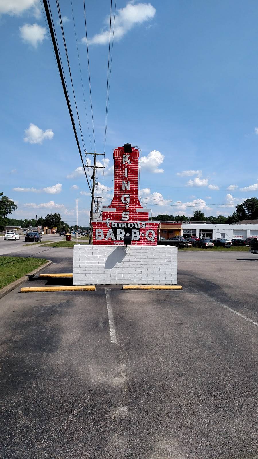 Old Skygusta Tavern | restaurant | 3035 S Crater Rd, Petersburg, VA 23805, USA | 8045185089 OR +1 804-518-5089