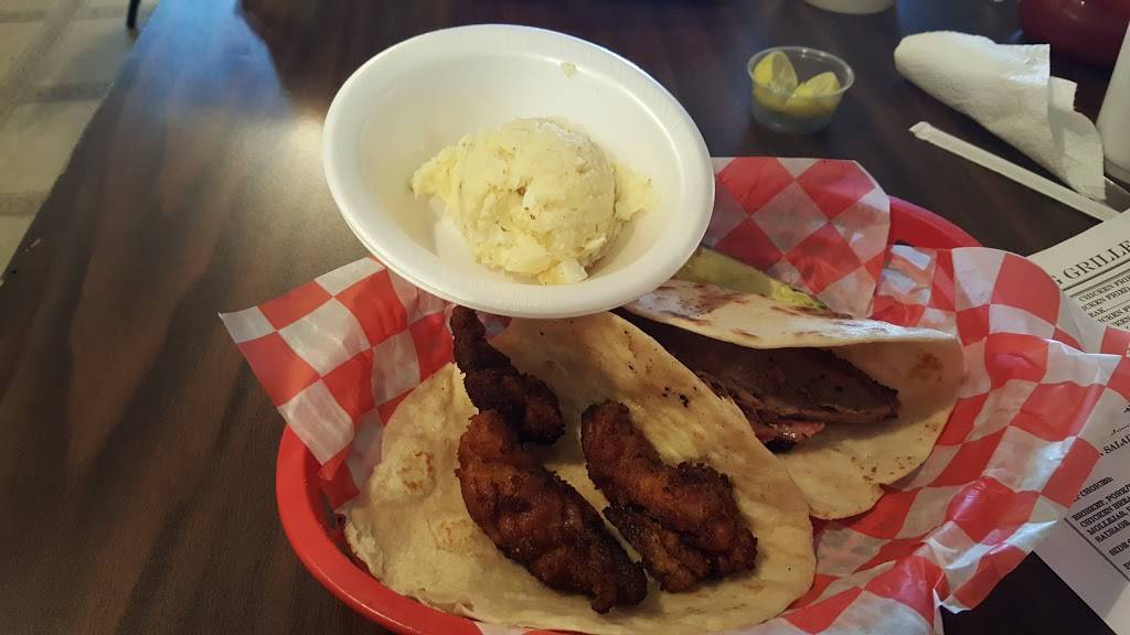 Gils Smoking Grille-Catering | restaurant | 1000 S Reynolds St, Alice, TX 78332, USA | 3613961222 OR +1 361-396-1222