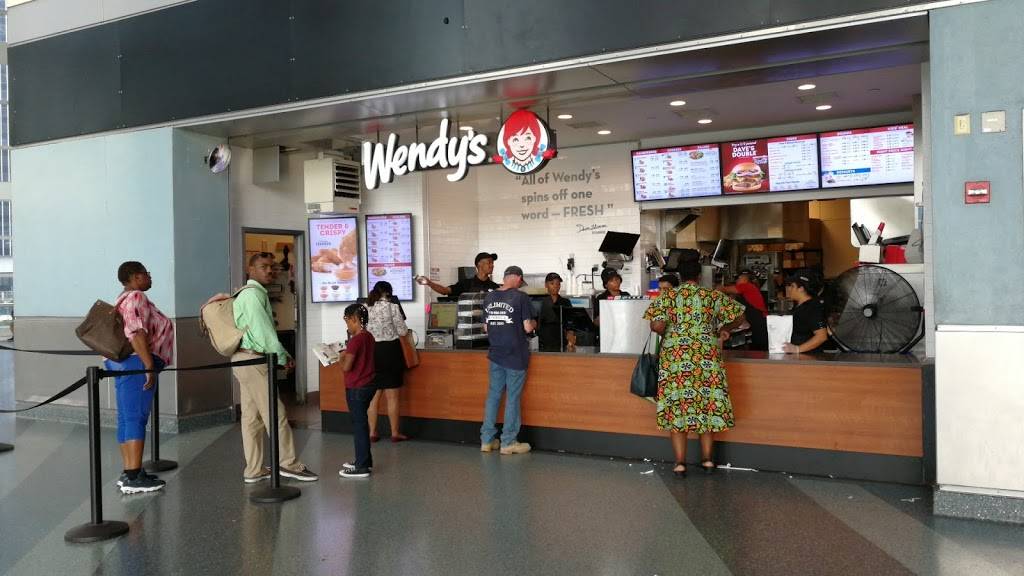 Wendys | restaurant | 4 South St Space 2, New York, NY 10004, USA | 2122209989 OR +1 212-220-9989