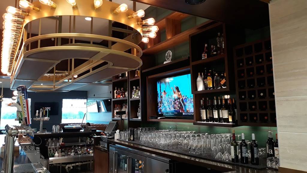 PGA Tour Grill Columbus International Airport | restaurant | International Airport Terminal, Exhibit Hall, Columbus, OH 43215, USA | 6142394000 OR +1 614-239-4000