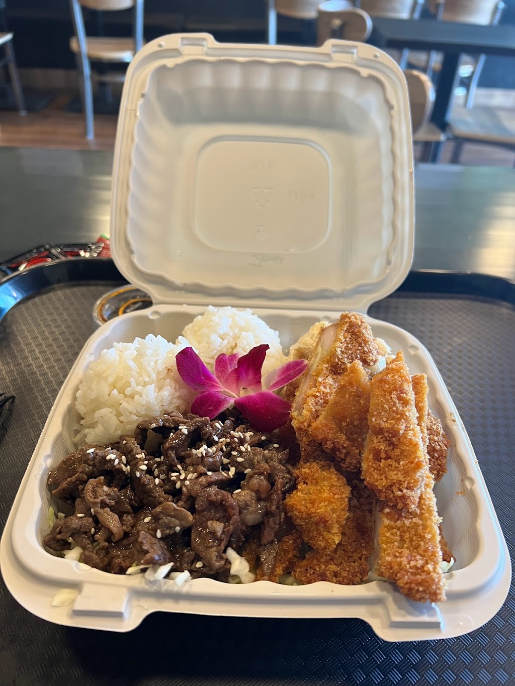 Kokonut Island Grill SLC | restaurant | 358 S 700 E Unit E, Salt Lake City, UT 84102, USA | 3853793299 OR +1 385-379-3299