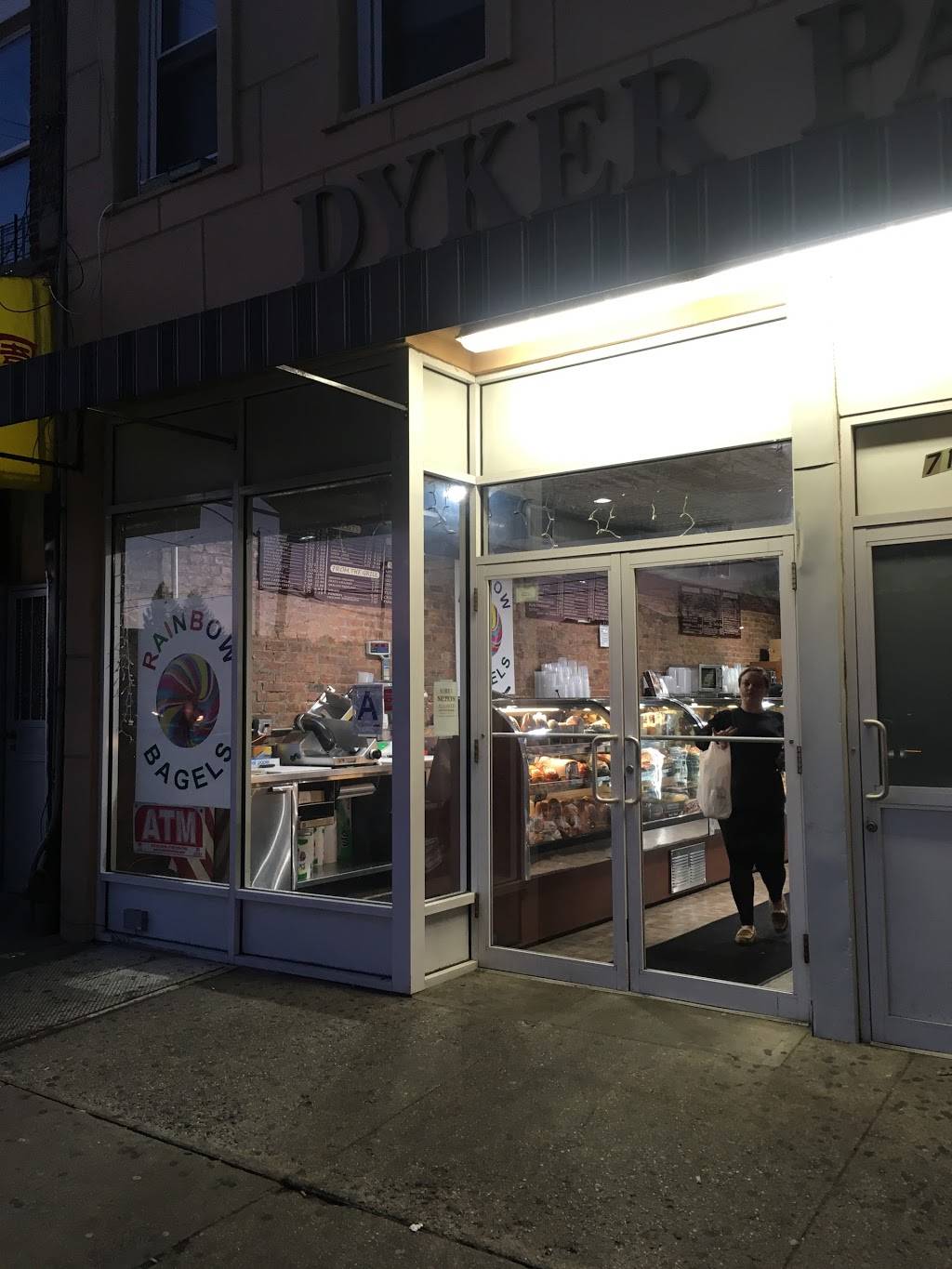Dyker Park Bagels | cafe | 713 86th St, Brooklyn, NY 11228, USA | 7188366336 OR +1 718-836-6336