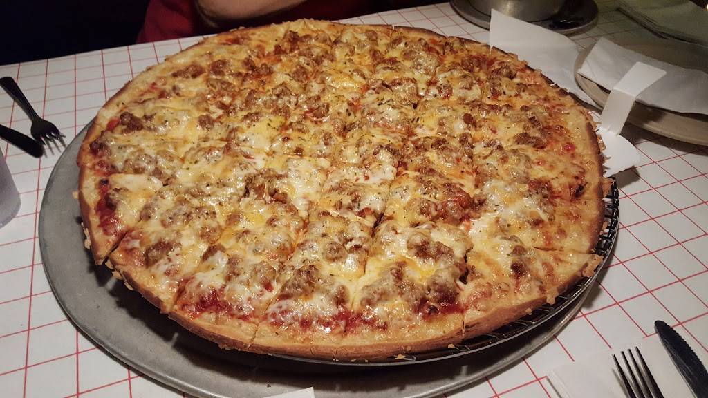 Aurelios Pizza | restaurant | 1372 Main St, Crete, IL 60417, USA | 7086724000 OR +1 708-672-4000