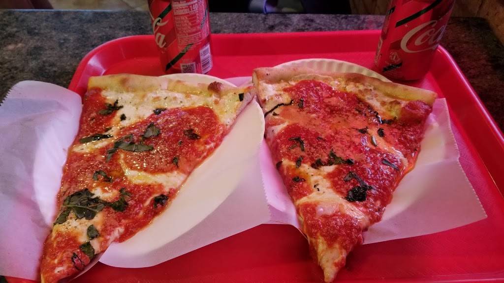 Rosa 2 Pizzeria | restaurant | 75-59 Metropolitan Ave #1, Middle Village, NY 11379, USA | 7188944707 OR +1 718-894-4707