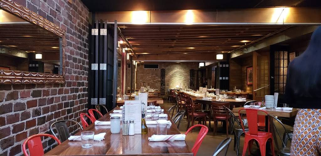 Cafe Ba-Ba-Reeba! | restaurant | 2024 N Halsted St, Chicago, IL 60614, USA | 7739355000 OR +1 773-935-5000