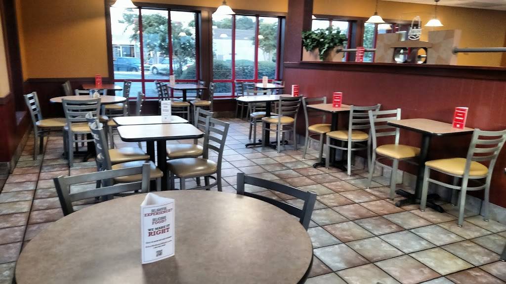 Arbys | restaurant | 810 2nd St W, Tifton, GA 31794, USA | 2293827675 OR +1 229-382-7675