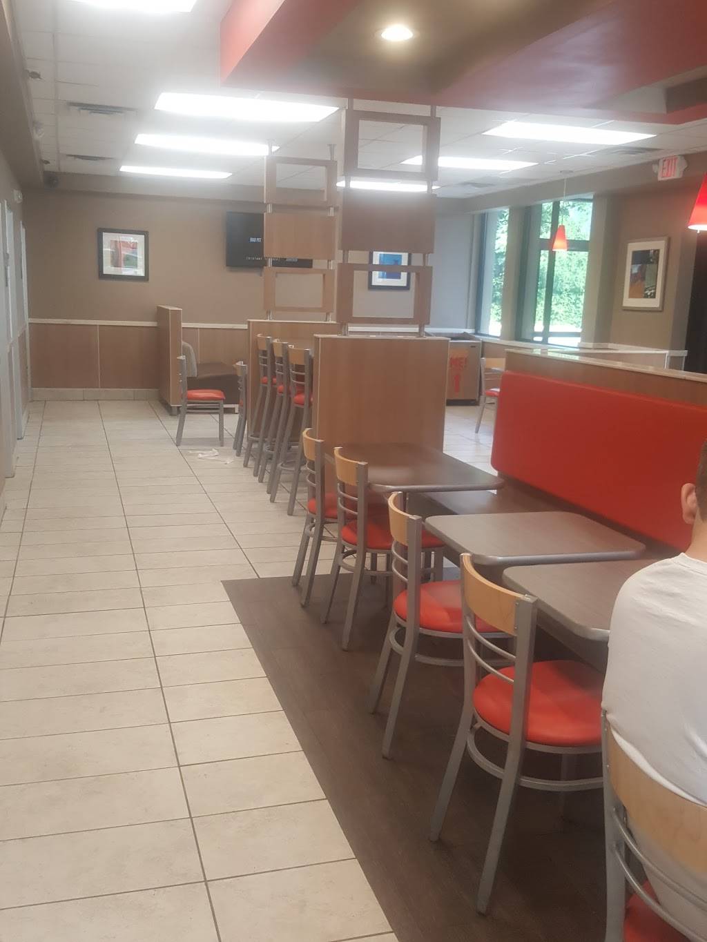 Burger King | restaurant | 20 Pershing Dr, Ansonia, CT 06401, USA | 2037346111 OR +1 203-734-6111