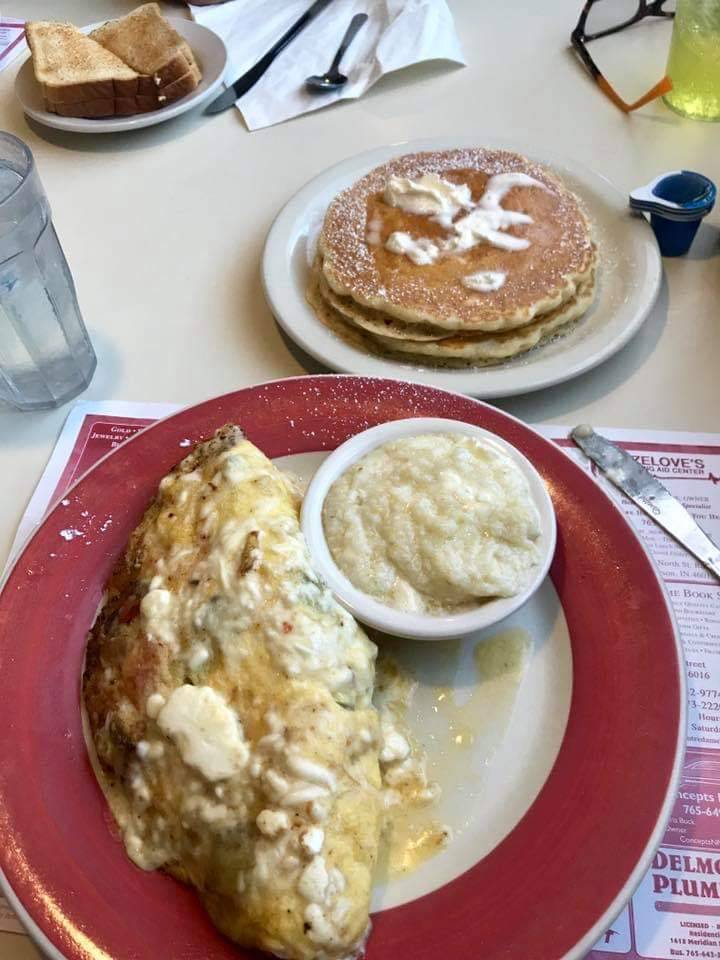 Evas Pancake House | restaurant | 831 Broadway St, Anderson, IN 46012, USA | 7656449650 OR +1 765-644-9650