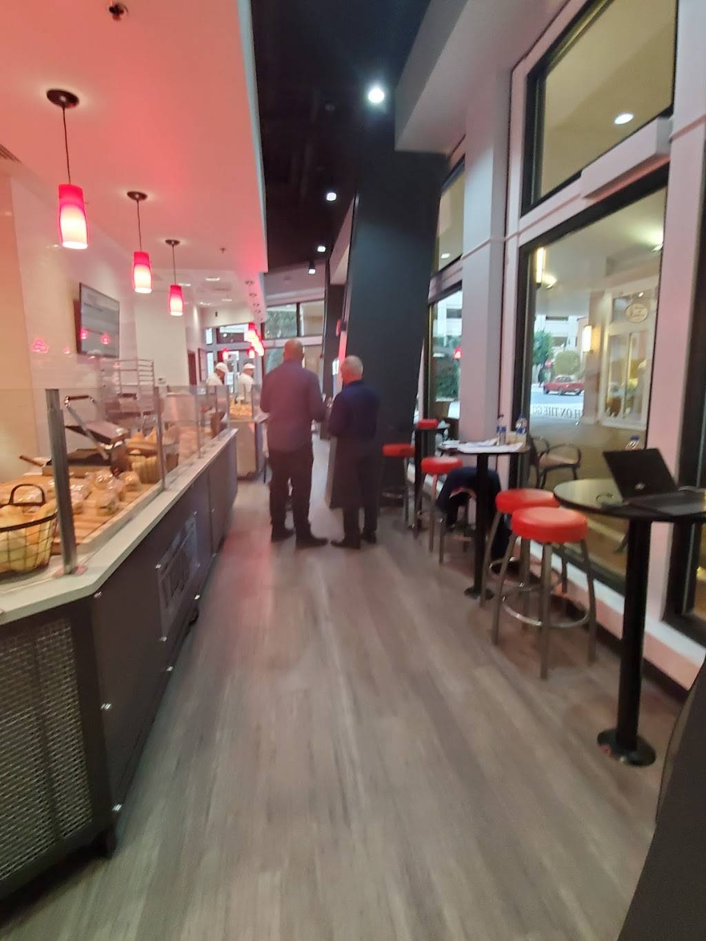 Viaggio | restaurant | 150 American Way, Oxon Hill, MD 20745, USA | 3019658080 OR +1 301-965-8080