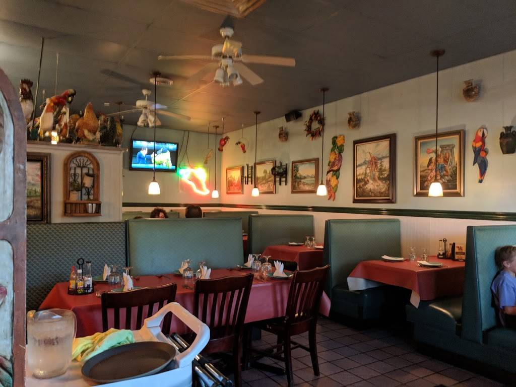 La Hacienda de Roselle | restaurant | 35 W Irving Park Rd, Roselle, IL 60172, USA | 6308939009 OR +1 630-893-9009