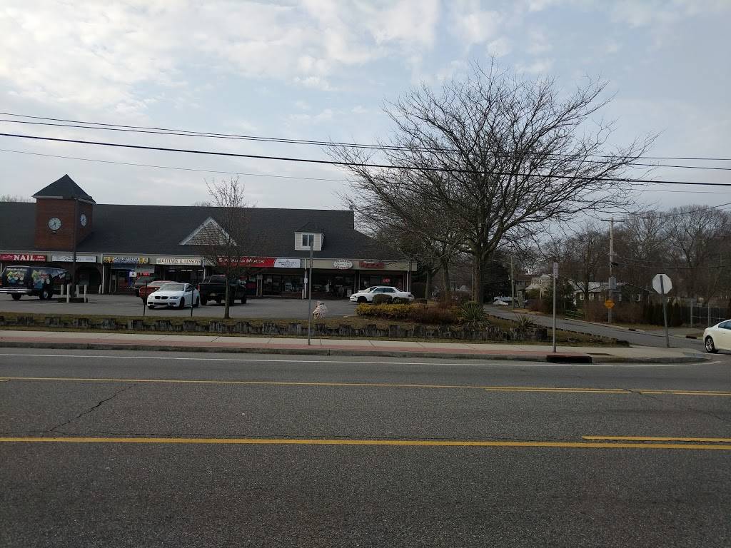 Mama Lisa Pizza Express | restaurant | 1495 Montauk Hwy, Mastic, NY 11950, USA | 6317725588 OR +1 631-772-5588