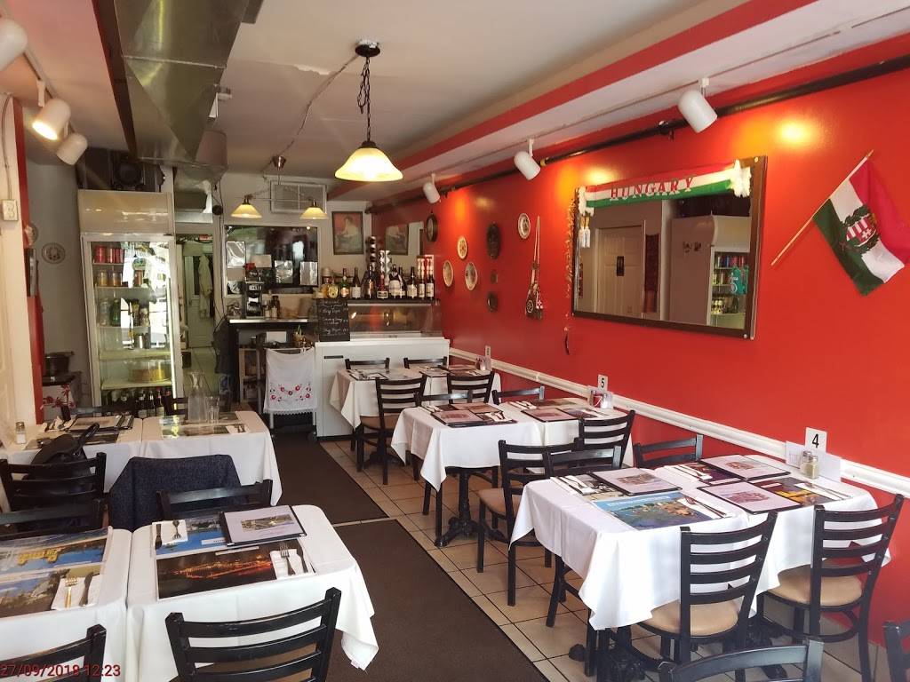 Budapest Restaurant | restaurant | 1959 Gerrard St E, Toronto, ON M4E 2A9, Canada | 6473475047 OR +1 647-347-5047