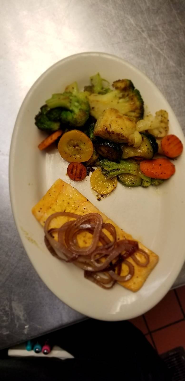 Yesterdaze | restaurant | 101 S 2nd St, Boonville, IN 47601, USA | 8128970858 OR +1 812-897-0858