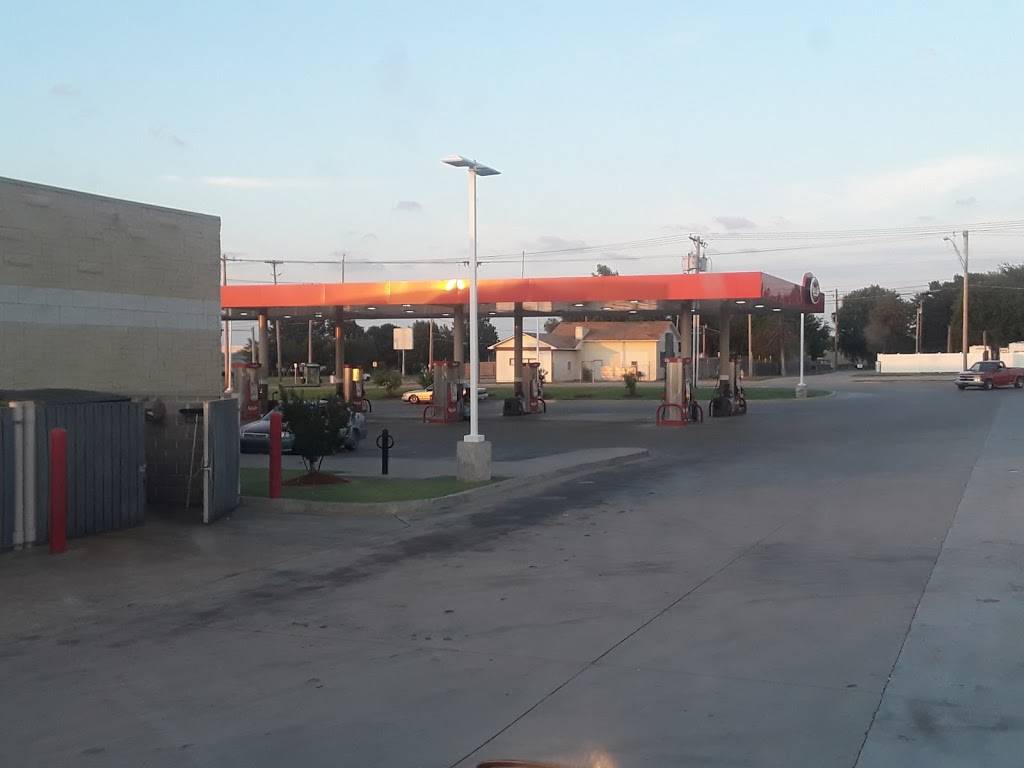 Kum & Go | meal takeaway | 2502 N Harvard Ave, Tulsa, OK 74115, USA | 9188355348 OR +1 918-835-5348