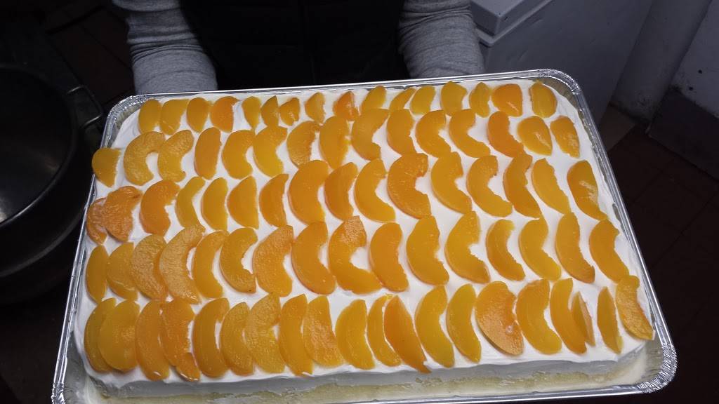 Las Tias | bakery | 74-01 Metropolitan Ave, Middle Village, NY 11379, USA | 7184163888 OR +1 718-416-3888