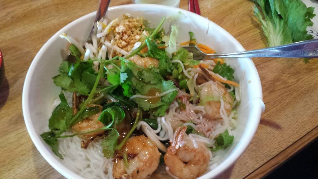 Vietnam Star Restaurant | restaurant | 3035 White Bear Ave, Maplewood, MN 55109, USA | 6517798623 OR +1 651-779-8623