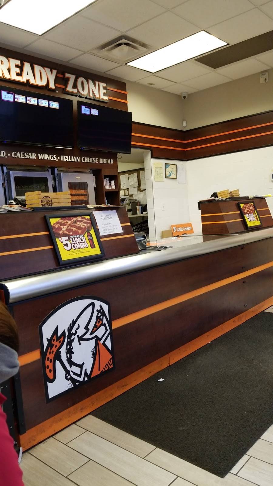 Little Caesars Pizza | meal takeaway | 3134 Dickerson Pike, Nashville, TN 37207, USA | 6159536507 OR +1 615-953-6507
