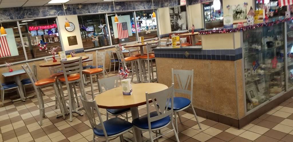 White Castle | restaurant | 9501 S Cicero Ave, Oak Lawn, IL 60453, USA | 7086366221 OR +1 708-636-6221