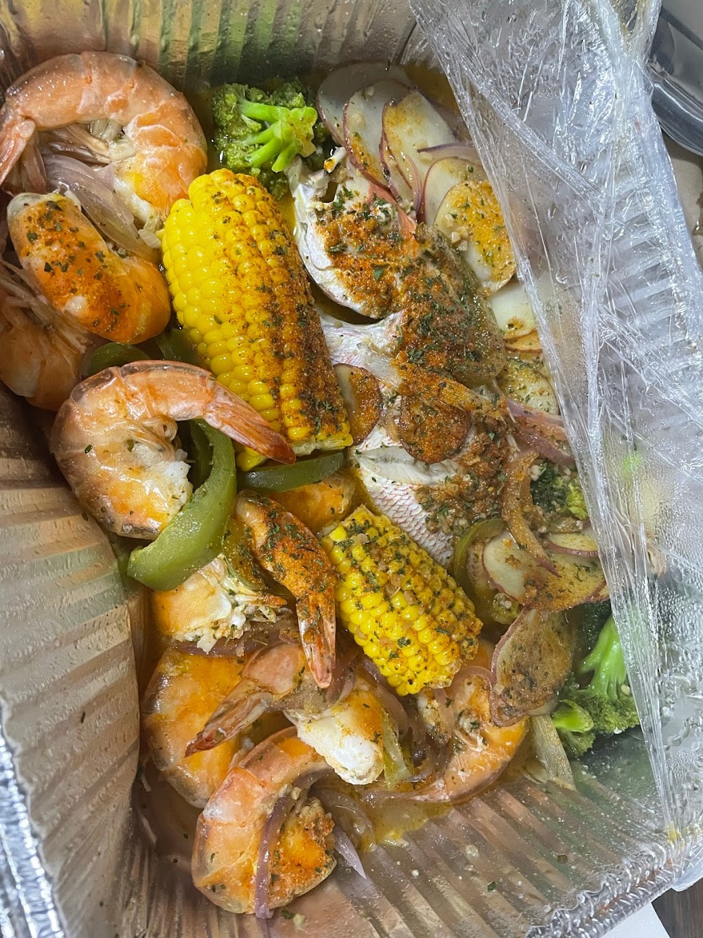 CEAFOOD COLUMBUS BAR & RESTAURANT | restaurant | 903 Columbus Ave, New York, NY 10025, USA | 6466495768 OR +1 646-649-5768