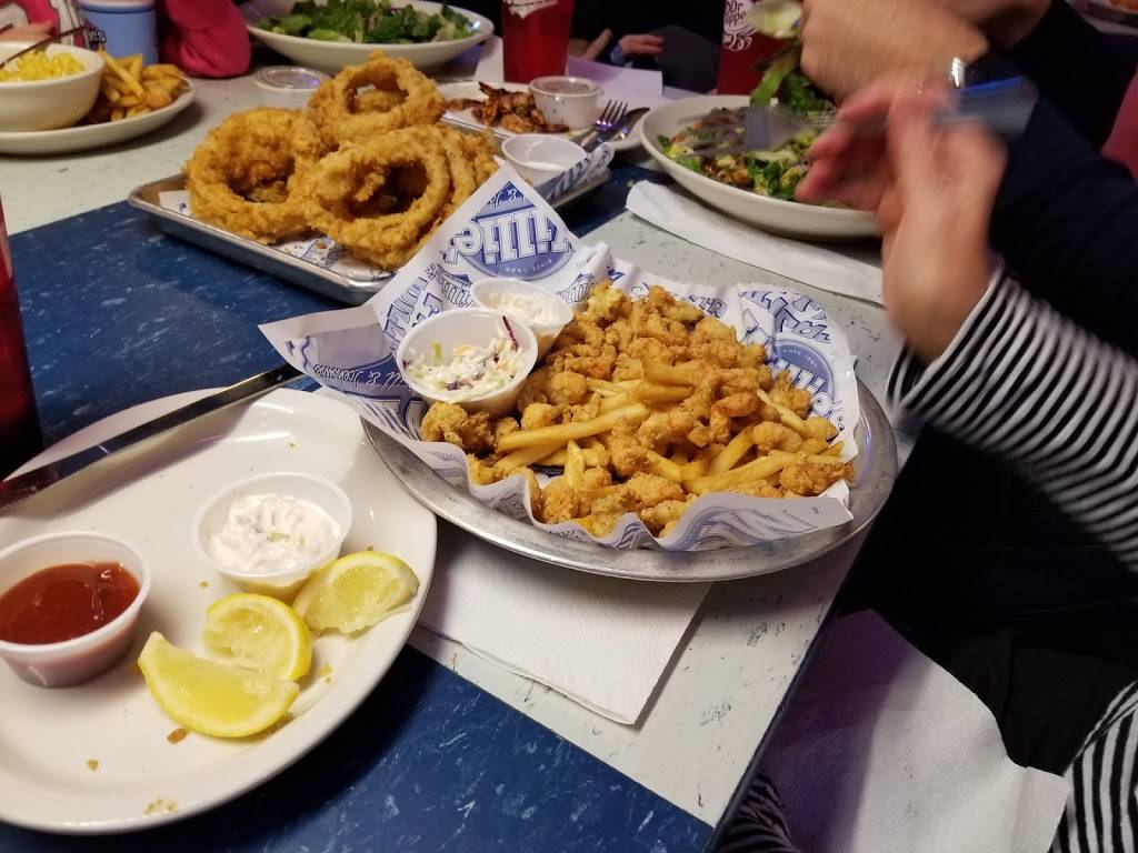 Willies Grill & Icehouse | restaurant | 24236 Northwest Fwy, Cypress, TX 77429, USA | 2817580558 OR +1 281-758-0558