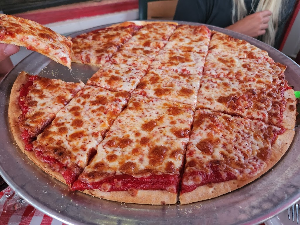 Miller Pizza Co. | restaurant | 622 1/2 S Lake St, Gary, IN 46403, USA | 2199387071 OR +1 219-938-7071