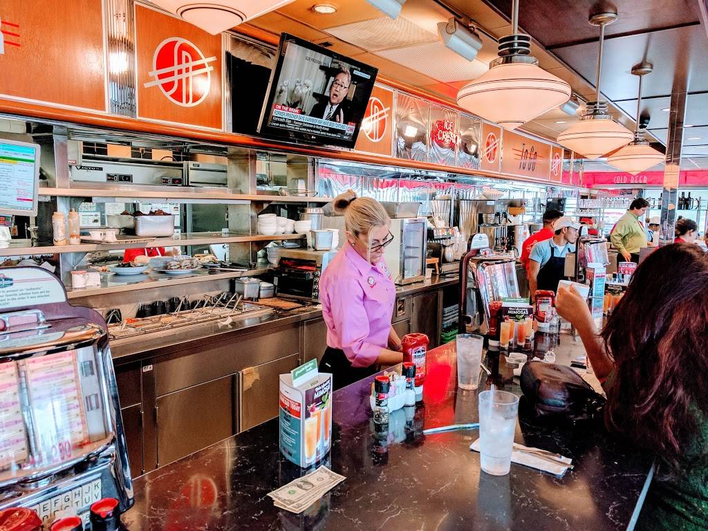 Silver Diner | restaurant | 12276 Rockville Pike, Rockville, MD 20852, USA | 3017702828 OR +1 301-770-2828