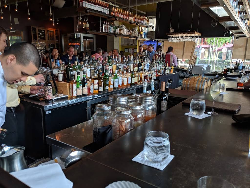 The Tasting Room | restaurant | 818 Town and Country Blvd #100, Houston, TX 77024, USA | 2818221500 OR +1 281-822-1500