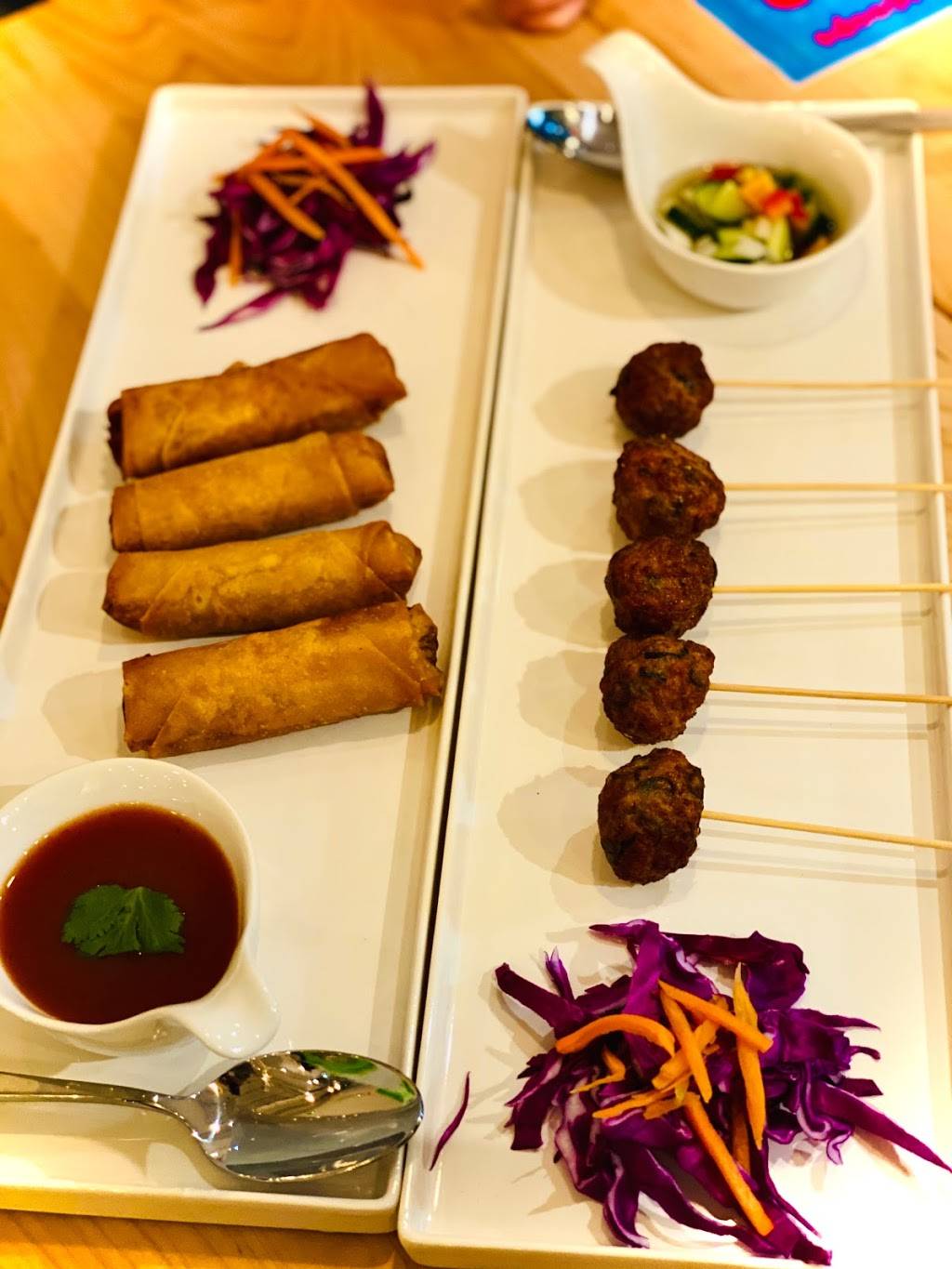 Ari District Thai Bistro | restaurant | 2525 Inwood Rd #123, Dallas, TX 75235, USA | 4697780075 OR +1 469-778-0075