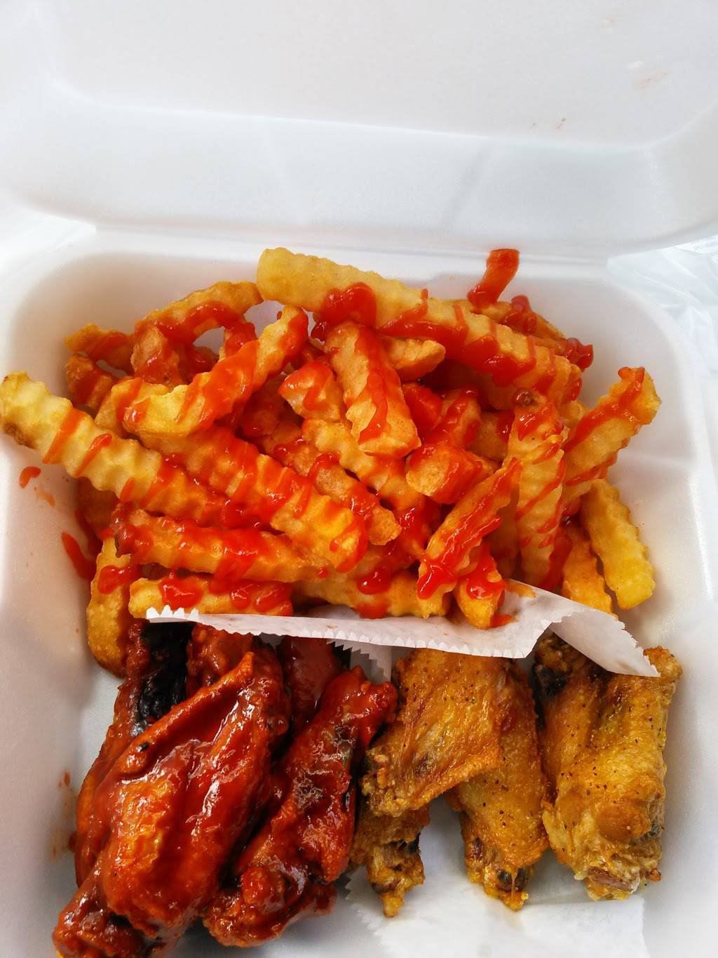 J R Wings & Things | restaurant | 5731 Trammell Rd, Lake City, GA 30260, USA | 4046754200 OR +1 404-675-4200