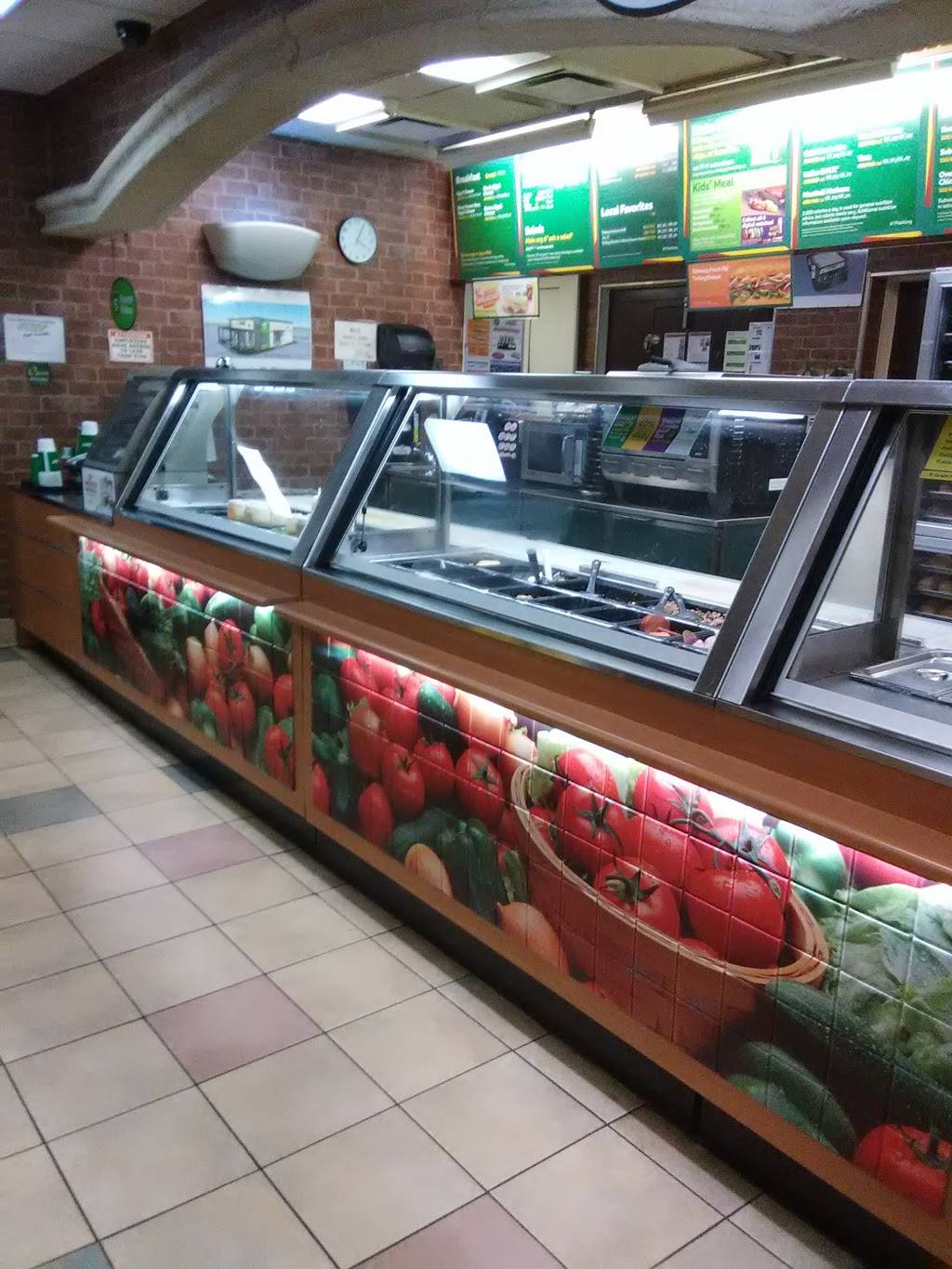 Subway | restaurant | 1204 N Woodland Blvd, DeLand, FL 32720, USA | 3867387155 OR +1 386-738-7155