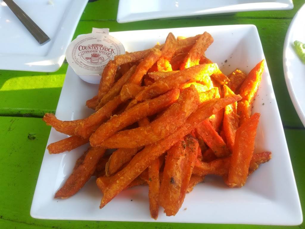 Renegades On The River Restaurant | restaurant | 1171 Co Rd 309, Crescent City, FL 32112, USA | 3865244052 OR +1 386-524-4052