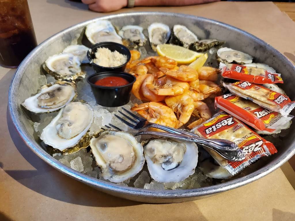 Shucks Fish House & Oyster Bar | restaurant | 1911 Leavenworth St, Omaha, NE 68102, USA | 4026145544 OR +1 402-614-5544