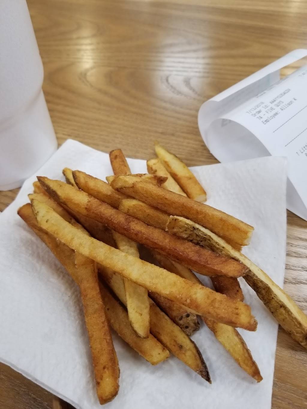 Five Guys | meal takeaway | 10 Noble Blvd, Carlisle, PA 17013, USA | 7174225279 OR +1 717-422-5279