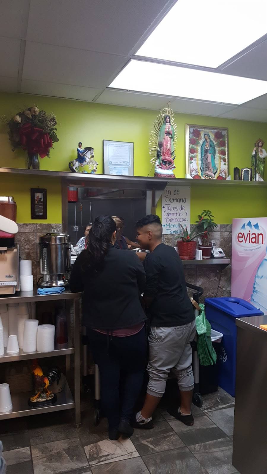 Taqueria La Placita | restaurant | 1858 W 35th St, Chicago, IL 60609, USA | 7735654620 OR +1 773-565-4620