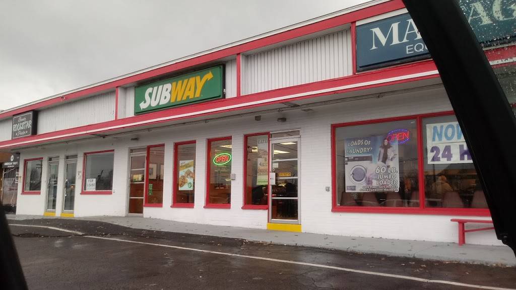 Subway | restaurant | 5052 Youngstown-Poland Rd, Poland, OH 44514, USA | 3307501812 OR +1 330-750-1812