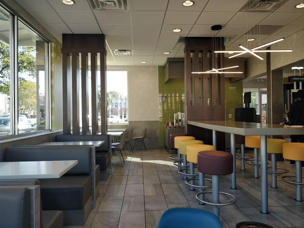McDonalds | cafe | 138-32 Jamaica Ave, Jamaica, NY 11435, USA | 7185588665 OR +1 718-558-8665