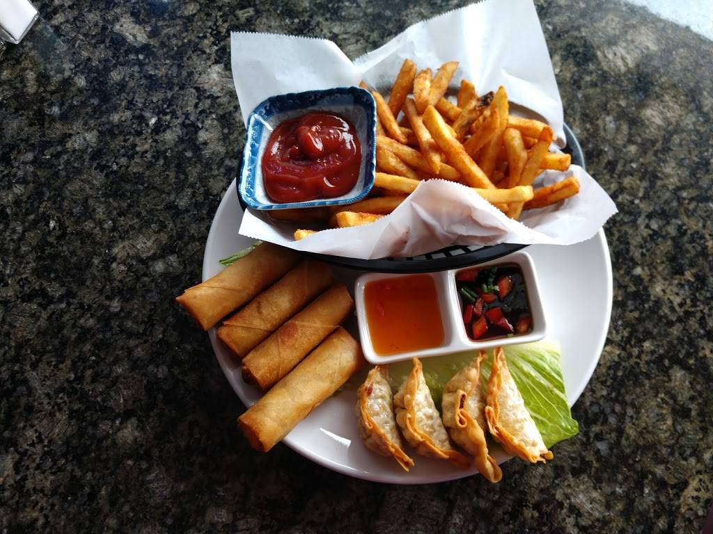 Erawan Sports Bar & Grill Thai Cuisine | restaurant | 11620 Pacific Hwy SW ste c, Lakewood, WA 98499, USA | 2532671128 OR +1 253-267-1128